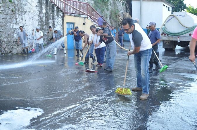 Esto con el propósito de mejorar la imagen y las condiciones de higiene de este importante centro de abasto que diariamente es visitado por miles de consumidores