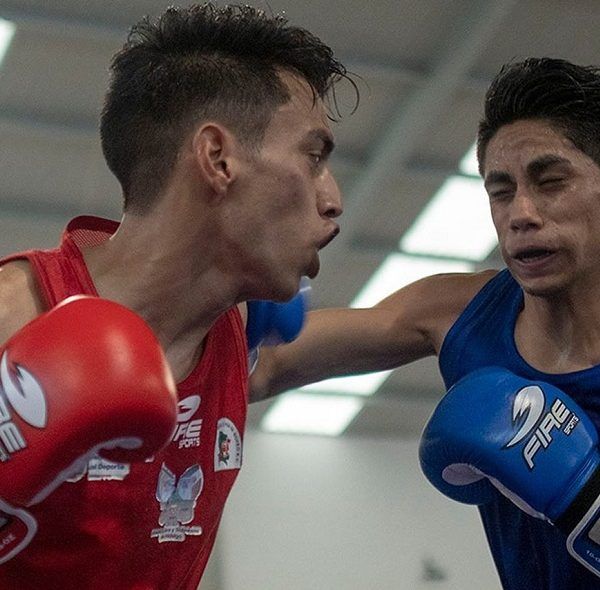 En la primera sesión de las 12:00 horas, en esta jornada dominical serán los siguientes combate