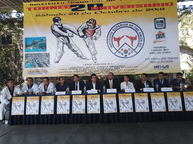 Presentes a esta presentación fueron las autoridades de la Federación Mexicana de Deportes Escolares (FEMEDEES), bajo el mando de Martín Sánchez Tenorio; Jorge León Laurel, del Instituto Nacional de TAE; y los anfitriones de la Ex Hacienda de Temixco, Martín García Álvarez y Cristina Gutiérrez Rosales; así como los profesores Villegas y Juárez Orozco