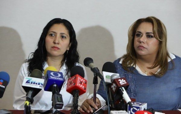 El responsable de este desvío, señaló la presidenta de la Junta Política y de Gobierno, es Jonathan Baltazar Mejía, director general de Infraestructura Social de la Secretaría de Desarrollo Social; y ya tienen conocimiento del hecho los secretarios de Desarrollo Social, Gilberto Alcalá Pineda, y de Obras Públicas, Fidel Giménes Valdés