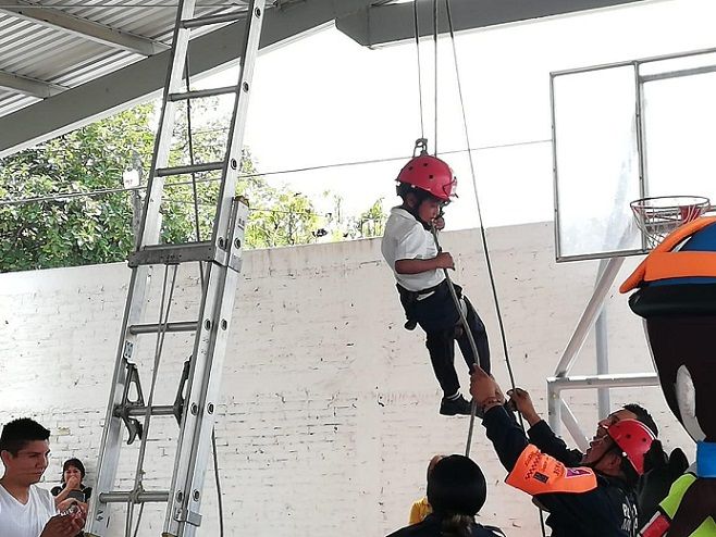En el evento de presentación del programa, efectuado en la escuela primaria pública “Rosario Castellanos” de la colonia Cuauhtémoc, personal de la secretaría de seguridad pública del municipio dieron a conocer que a través del programa “Patrulla Juvenil Jiutepec” se llevarán a cabo, en escuelas primarias públicas actividades culturales, deportivas y sociales