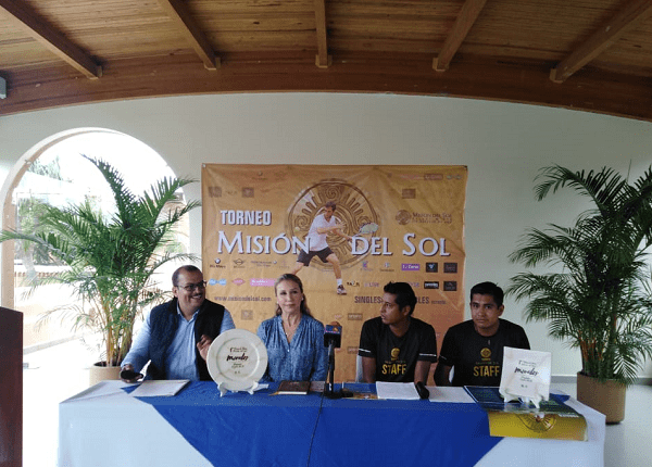 En la presentación Hellen Peña, directora del Fideicomiso de Turismo FITUR, se encargó de dar la bienvenida y señaló: "De acuerdo al consejo del turismo mexicano, que el 25 por ciento de ingreso generado en nivel mundial en el turismo, fueron a través del deporte, por eso la gran importancia para nosotros el promover este tipo de eventos".