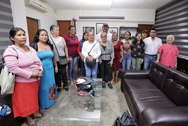 Reconoció que los operativos de rescate de espacios públicos se han llevado a cabo con objetivos que responden a solicitudes ciudadanas, como ocurre en las inmediaciones del hospital del IMSS ubicado en la avenida Plan de Ayala, y tras varias mesas de diálogo se ha presentado la propuesta de reubicación en la avenida Central