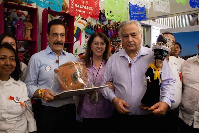 Detalló que la participación de Morelos con sus dos pueblos mágicos permite poner en el escaparate turístico nacional e internacional a estos dos destinos estratégicos que tiene la entidad, que gracias a su gran oferta turística y cultural se ha logrado proyectar como anfitrión del mundo