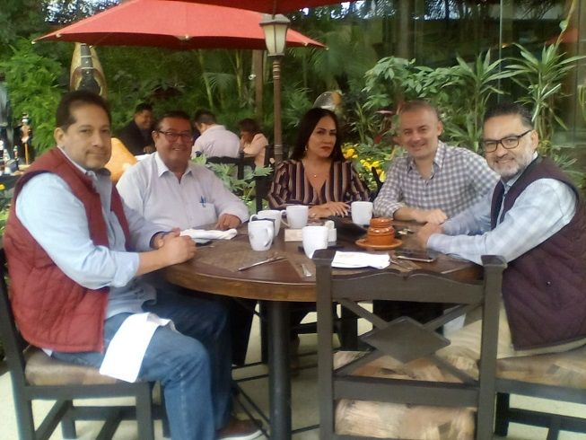 Lo anterior durante la reunión de trabajo que sostuvieron Jorge Matar Vargas, presidente de Cámara Nacional de la Industria de la Transformación (CANACINTRA), Ángel Adame Jiménez, presidente del Consejo Coordinador Empresarial (CCE) y Vianney Nájera Vázquez y Baldemar Tinoco Ortega, secretaria general y secretario general sustituto de Federación de Sindicatos “Fidel Velázquez Sánchez”.
