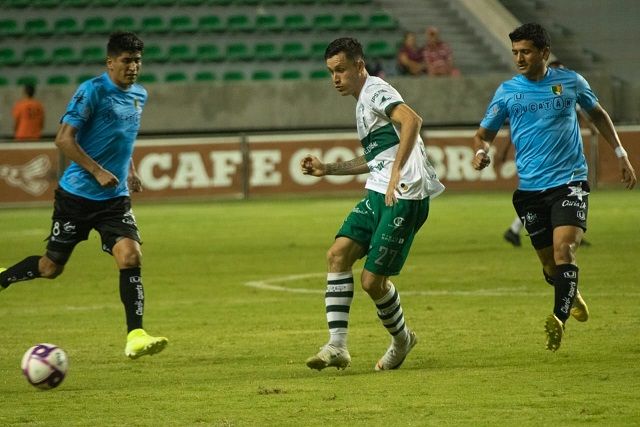 El buen paso del equipo del Club Atlético Zacatepec sin duda habla del ambiente que reina en sus filas y no de balde es líder de la clasificación general del Torneo de Apertura del Ascenso MX y por si fuera poco su delantero, el paraguayo Gustavo Ramírez, luego de su triplete del vienes anterior ante los Venados Mérida F.C., le valió para ser incluido en el once ideal de este sector