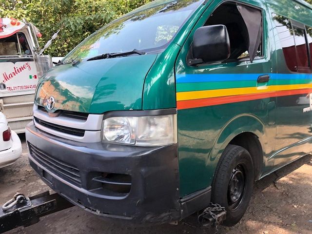 El operativo se realizó en coordinación con la Guardia Nacional, elementos del Mando Coordinado Policía Morelos y unidades de la Comisión Estatal de Seguridad Pública (CES), además de los supervisores de la SMyT