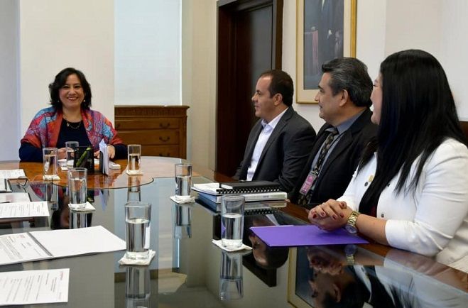 El jefe del Ejecutivo estatal y la funcionaria del Gobierno de México acordaron establecer criterios claros y transparentes para conducir e integrar el Programa Anual de Auditoría, lo cual dará certeza de que las participaciones federales se destinan a los programas previstos en el Plan Estatal de Desarrollo