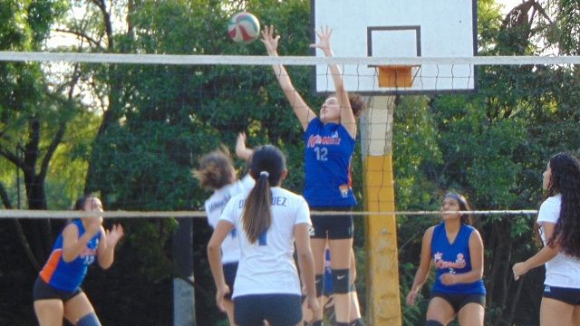 En la categoría preparatoria varonil estarán frente a frente Hawks y el Colegio Robert Kennedy, ambos equipos llegarán motivados después de la victoria que obtuvieron la semana pasada y que les permite no despegarse de los primeros sitios