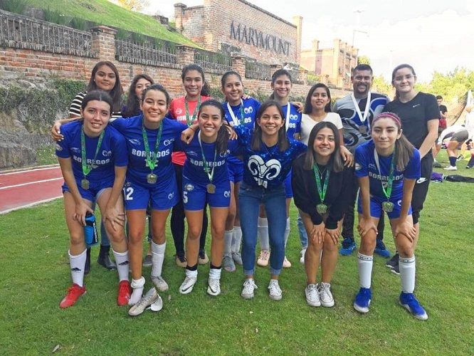 El selectivo de Fútbol 7 de Preparatoria se coronó venciendo a su similar del Colegio Loyola, con marcador de 4-2; los Borregos del Tec cerraron a tambor batiente el segundo periodo para colocar el marcador a su favor