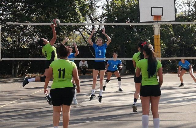 encuentros que de nueva cuenta fueron bastante peleados por alcanzar el triunfo frente a la red, tanto en las categorías de secundaria como preparatoria; gracias a la entrega de sus jugadores se vivieron duelos con mucha intensidad