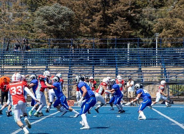 Los dirigidos por su entrenador en jefe Abelardo Ruiz, los Borregos Toluca, continúan invictos rumbo al campeonato de la liga juvenil y se colocan como favoritos de la liga