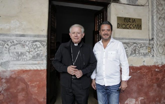 Bajo el principio de la unión y la esperanza, el edil capitalino destacó la importancia de que los titulares de dos grandes instituciones como la Iglesia y la autoridad municipal, en un marco de respeto trabajen de la mano para recuperar la tranquilidad que todos anhelan