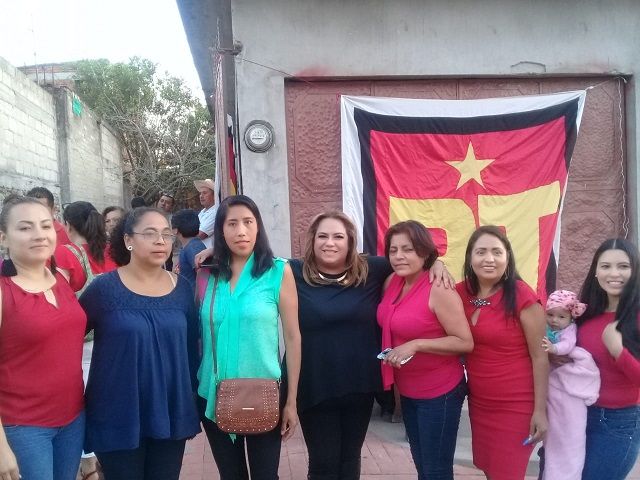 Al fijar su postura pública en torno a la presentación del primer informe del gobernador de Morelos, el Partido del Trabajo estableció cuatro puntos: En Morelos queremos vivir sin miedo; En Morelos las mujeres padecen de violencia grave; En Morelos falta empleo y oportunidades para las familias; y En Morelos se vive en confrontación