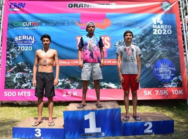 En el evento, que se llevó a cabo el pasado fin de semana, tuvo una excelente participación de más de 500 nadadores, que llegaron puntuales a la cita en la Playa Ejidal San José Vista Hermosa, para competir en cada una de sus divisiones