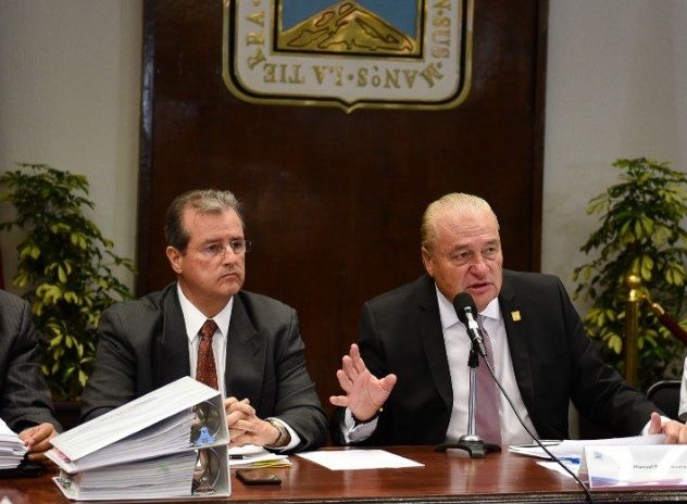 Quien prometió combatir la corrupción y meter a la cárcel al exgobernador Graco Ramírez está callado por omisión o complicidad, no lo sabemos, pero se mantiene al margen de dicho escándalo para no ser embarrado en el tema