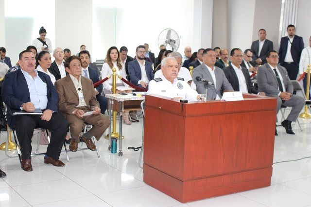 Así lo informó el comisionado de Seguridad Pública, Almirante José Antonio Ortiz Guarneros, durante su comparecencia ante diputados en el Salón de Comisiones del Congreso del Estado, como parte de la Glosa del Primer Informe de Gobierno