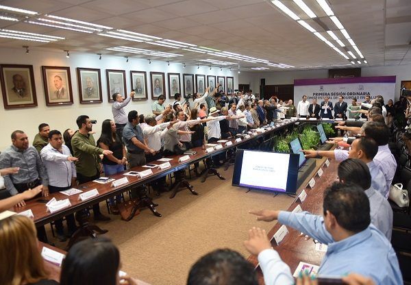 Se acordó que el Comité Estatal de Seguridad en Salud va a sesionar de manera mensual, para dar seguimiento a los acciones implementadas y si es necesario tomar nuevas decisiones, acorde al comportamiento del Covid-19 en el estado