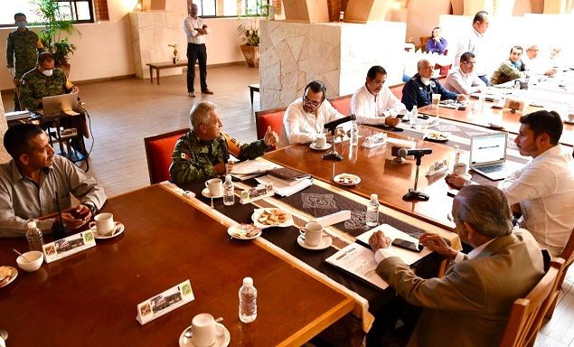 Durante la reunión de trabajo, además de que la Secretaría de la Defensa Nacional (Sedena) estableció la estructura orgánica y de coordinación que estará a cargo del General de Brigada Diplomado de Estado Mayor, Agustín Vallejo Silva, comandante de la 24/a Zona Militar y el secretario de Gobierno, Pablo Ojeda, se puntualizaron los protocolos de actuación de cada una de las áreas que conformarán el Centro