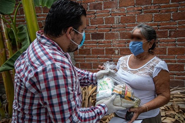 refrendó su compromiso por el bienestar de los hogares y reiteró que seguirá implementando los mecanismos necesarios para apoyar a quienes hoy enfrentan el difícil reto de llevar el sustento a sus hogares