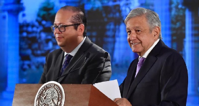 Vengan ya mecanismos sin engorrosos trámites para ayudar a millones de compatriotas necesitados, urgidos de salir en busca del "pan nuestro de cada día" sin restricciones menos maquillar realidad con cuentas alegres ni dar curso al egocentrismo