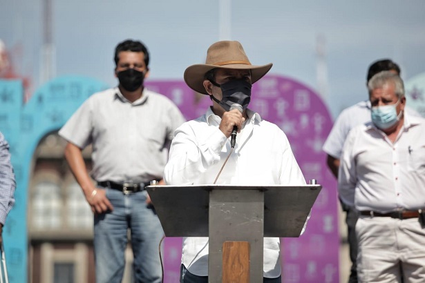 “Quiero mucho a mi instituto político, pero más quiero a Morelos", indicó al explicar que los morelenses en momentos difíciles por la pandemia sanitaria, provocada por el Covid-19, requieren que sus autoridades vean como una prioridad la salud, la vida y luego la economía