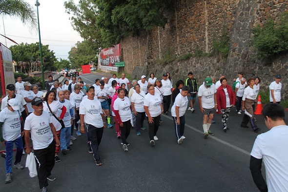 El profesor Arnaldo Pozas Richards destacó que se han programado una serie de actividades bastante atractivas para el gusto de todos con el propósito de que todos se vean involucrados en participar, para este lunes en el arranque de la Semana del Adulto Mayor luego de la inauguración del evento se tiene Activación Física, una hora más tardes continuará el programa con el tema denominado Deportistas Adultos Mayores, cerrando a las 11:00 horas con el taller de Manualidades