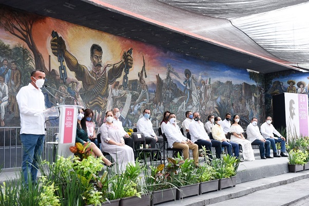 Al encabezar la ceremonia por el 141 aniversario del natalicio del General Emiliano Zapata Salazar, refirió que no ha cesado su labor de tocar puertas en las distintas instancias del Gobierno de México y que espera contar la próxima semana con buenas noticias en relación a gestiones realizadas para bajar recursos en beneficio del rubro agrícola