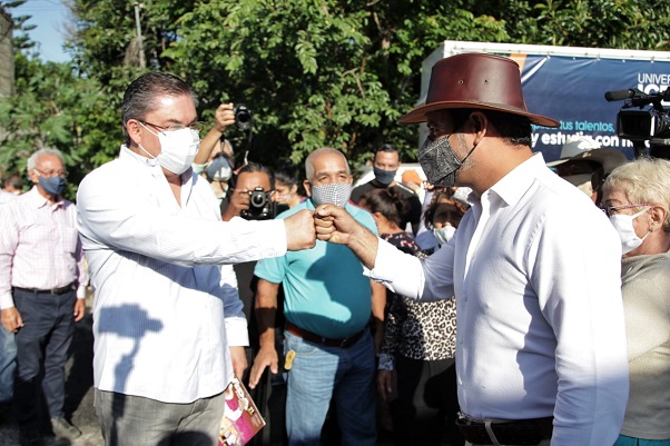El punto de encuentro entre los presidentes municipales fue la calle Calvario de la colonia Emiliano Zapata, ampliación Satélite colindante al poblado de Atlacomulco