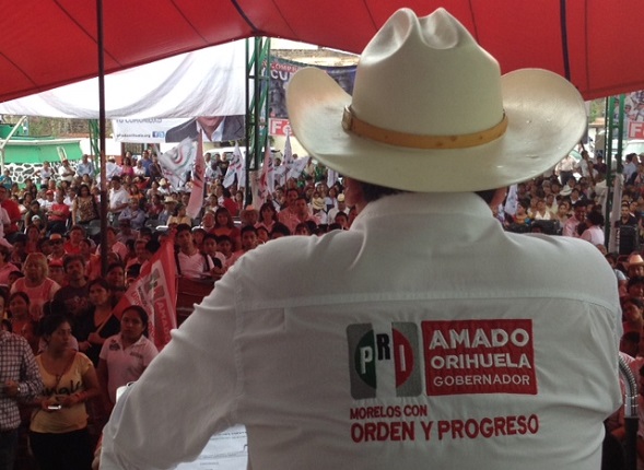 En las elecciones del 2012, el partido en en el Estado, (aún sin candidatos), registraba una ventaja de un 20% a otras fuerzas, por lo que en un proceso interno altamente cuestionado, Amado Orihuela fue el candidato del PRI a la gubernatura