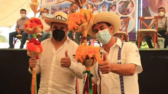 Lo anterior, luego de las denuncias realizadas por el Partido Acción Nacional (PAN) por la participación del mandatario estatal en el evento de cierre de campaña del otrora candidato, lo cual pudo generar presión o influencia indebida entre el electorado, dado el contexto de la realización del evento y por la naturaleza de las atribuciones conferidas constitucional y legalmente al mencionado gobernador. Por otra parte, se le atribuyó responsabilidad indirecta al entonces candidato Daniel Andrade, por lo que se le impone una multa