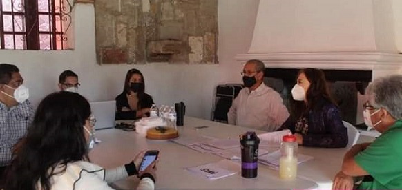 Ana Bertha Haro manifestó sentirse segura del triunfo del MAS en varios distritos y municipios, por el perfil de sus candidatos y candidatas, todas y todos realmente comprometidos con sus comunidades