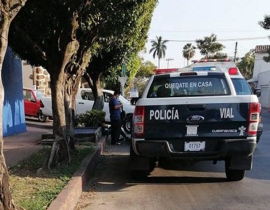 Alrededor de las 14:00 horas de este miércoles 10 de marzo, se recibió una llamada telefónica en la Fiscalía Anticorrupción, en la que reportaban el presunto delito de Cohecho por parte de un agente de la Policía Vial de Cuernavaca; hecho ocurrido sobre Bulevar Cuauhnáhuac