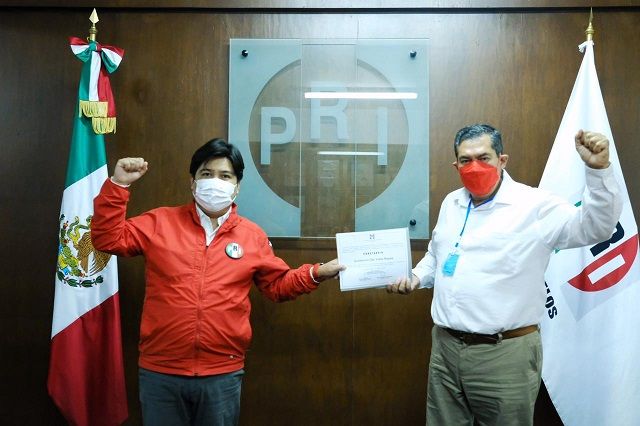 Con ello, quedan formalmente acreditados como abanderados del PRI para la jornada electoral del próximo 6 de junio de este año